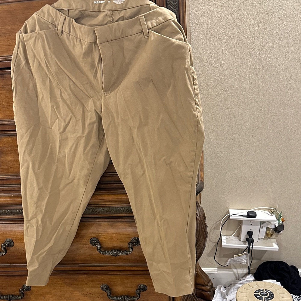 Old Navy Men's Khaki Chinos